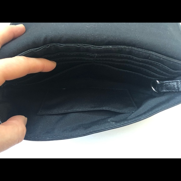 Coach clutch/wristlet - Picture 4 of 5